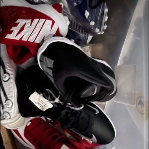 Nike size 12 mens black white cleats